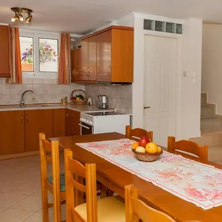 Βίλα Aimilios Villa- Private Pool And Stunning View! Μουσάτα